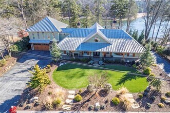 920 Pine Cir in Woodstock, GA - Building Photo - Building Photo