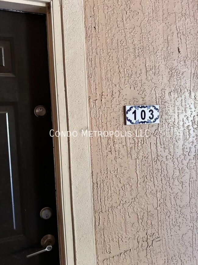 5506 Metrowest Blvd-Unit -#103 in Orlando, FL - Building Photo - Building Photo