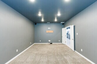 10301 Avenue W in Lubbock, TX - Building Photo - Building Photo