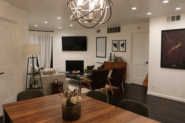 35 Linden Ave, Unit 404 in Long Beach, CA - Foto de edificio - Building Photo