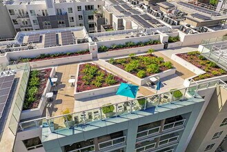 The Dylan in West Hollywood, CA - Foto de edificio - Building Photo