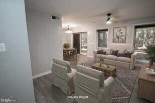 23309 Sugar Maple Ct in California, MD - Building Photo