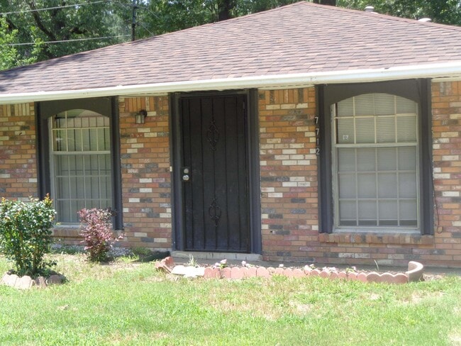 7712 Impala Dr in Little Rock, AR - Building Photo - Building Photo