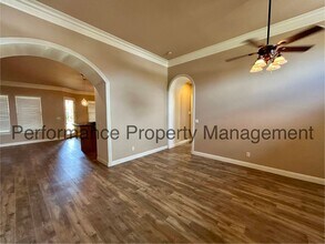 12706 Lanai Ave in Bakersfield, CA - Building Photo - Building Photo