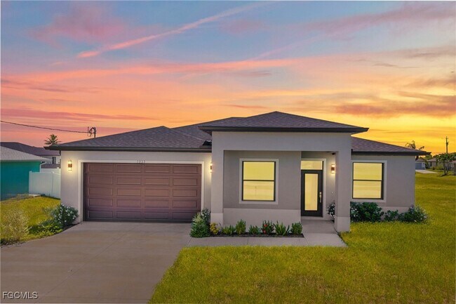 property at 1013 El Dorado Blvd N