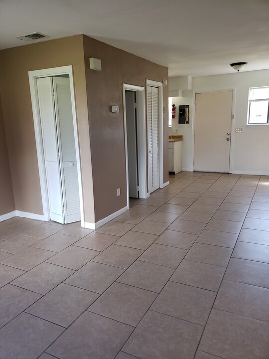 5818 Butler Dr, Unit 3B in Panama City, FL - Foto de edificio