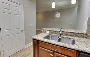 9068 Shepton St in Orlando, FL - Building Photo - Building Photo