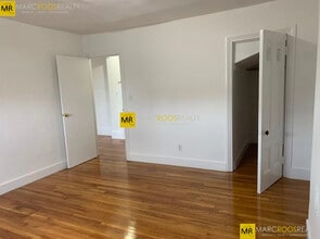 2 Mount Vernon Sq, Unit Mount Vernon St in Boston, MA - Building Photo - Building Photo