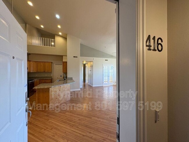 4988 Timber Way in Salt Lake City, UT - Building Photo - Building Photo