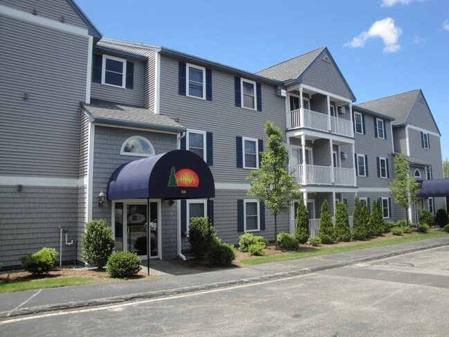 131 Eastern Ave-Unit -304 in Manchester, NH - Building Photo - Building Photo