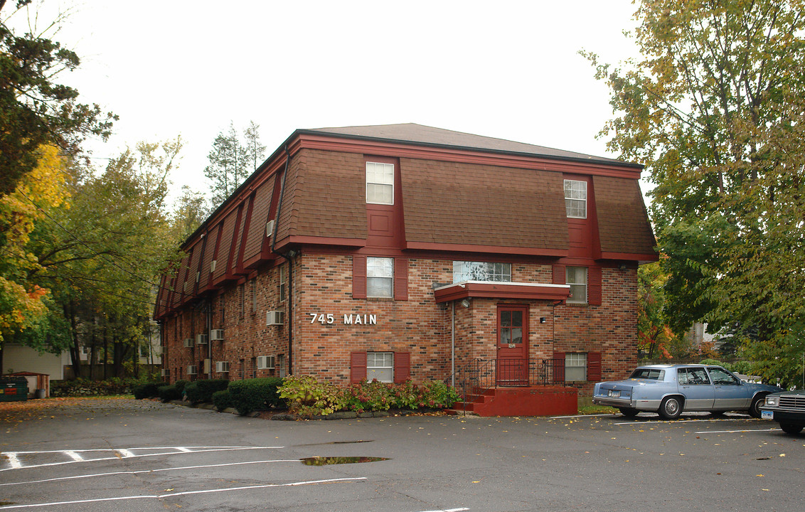 Edson House in Plantsville, CT - Building Photo