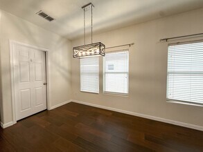 3128 Rosco Dr in Laredo, TX - Building Photo - Building Photo