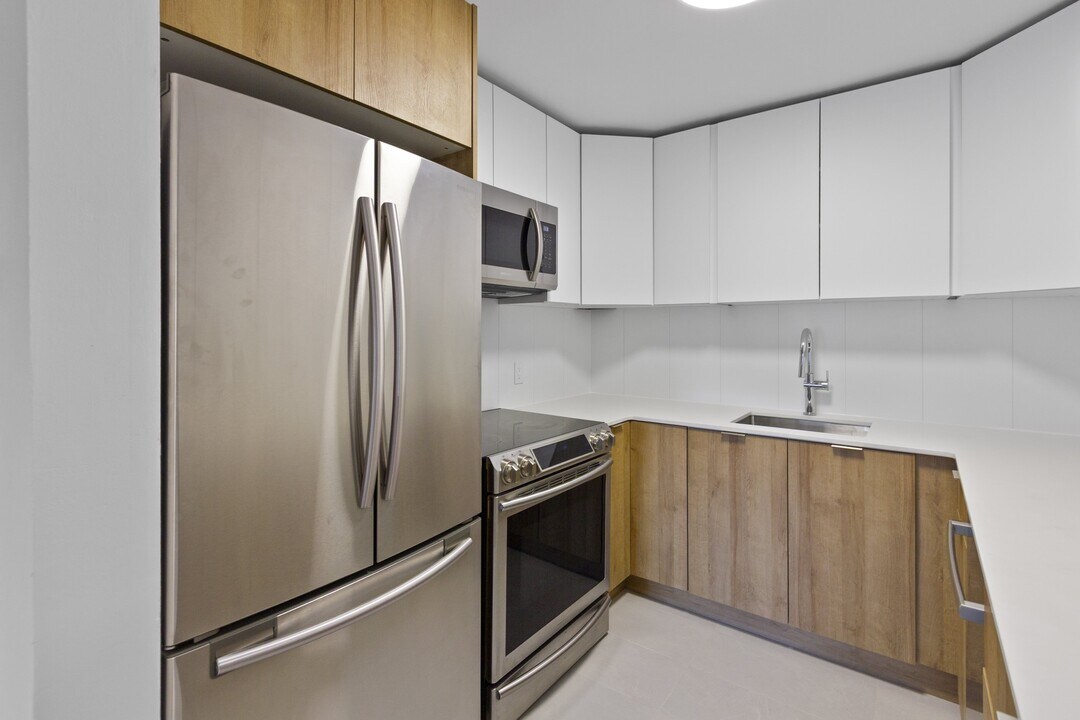 Tedi in Edmonton, AB - Building Photo