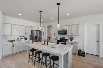962 N Olson Dr in Saratoga Springs, UT - Building Photo - Building Photo