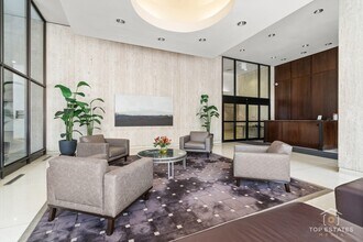 1636 N Wells St, Unit 2014 in Chicago, IL - Building Photo - Building Photo