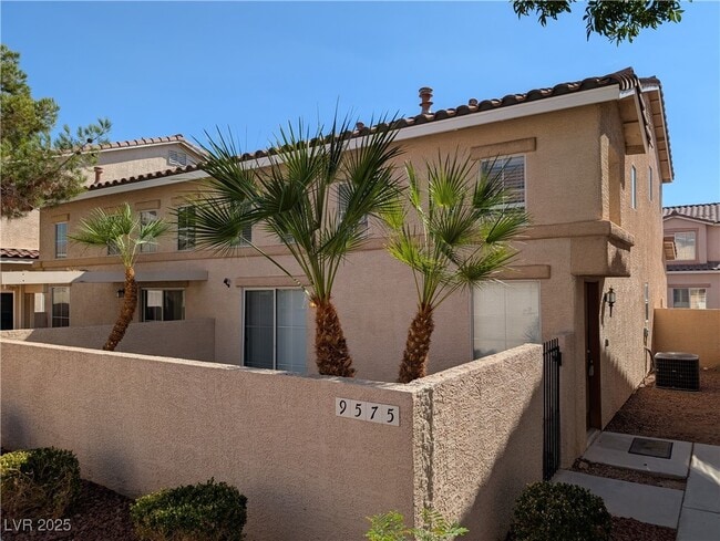 9575 Belle Fountain Ave in Las Vegas, NV - Foto de edificio - Building Photo
