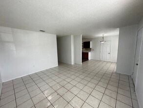 5261 Letha St in Orlando, FL - Building Photo - Building Photo