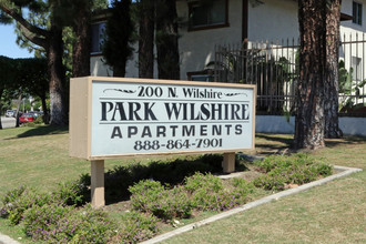 Park Wilshire Apartments in Anaheim, CA - Building Photo - Building Photo