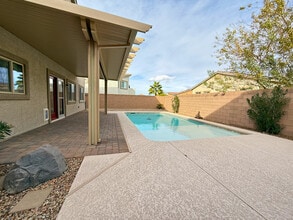 132 Dunblane St in Henderson, NV - Building Photo - Building Photo