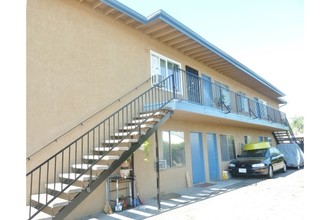 1917 Strozier Ave in El Monte, CA - Foto de edificio - Building Photo