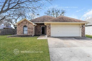 203 Bowie St in Forney, TX - Building Photo