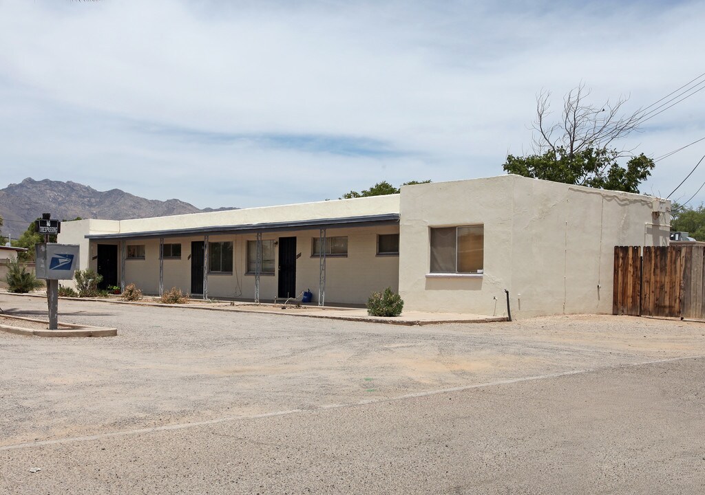 4017-4025 E Hayhurst in Tucson, AZ - Building Photo