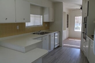 1570 Vista Grande Dr in Hemet, CA - Building Photo - Building Photo