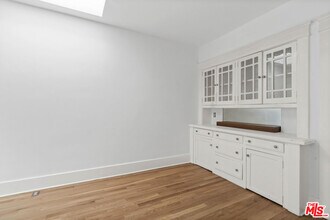 1606 Andalusia Ave in Los Angeles, CA - Building Photo - Building Photo