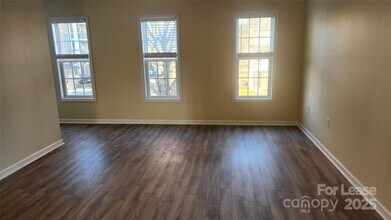 110 Steam Engine Dr in Mooresville, NC - Building Photo - Building Photo