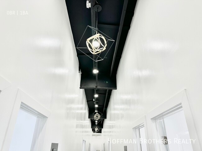 3809 Union Pacific Ave, Unit 3 in Los Angeles, CA - Foto de edificio - Building Photo