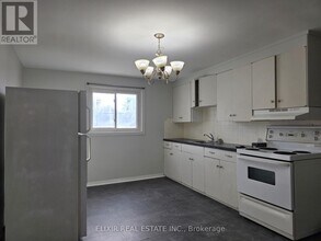 362 Grey St in Brantford, ON - Building Photo - Building Photo