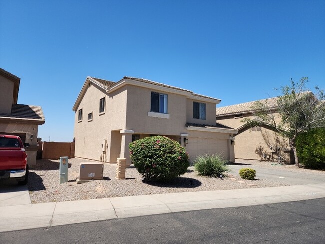 12343 W Devonshire Ave in Avondale, AZ - Foto de edificio - Building Photo