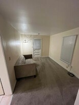 192 N Smith St in Aurora, IL - Building Photo