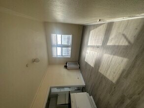 633 W Deming Pl in Chicago, IL - Building Photo - Building Photo