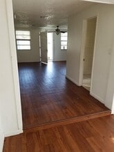 7039 Aurora Dr in New Port Richey, FL - Building Photo - Building Photo