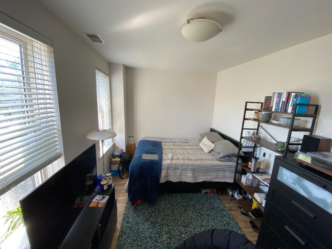 611 Otis Pl NW in Washington, DC - Building Photo - Building Photo