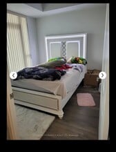 10 Meadowglen Pl in Toronto, ON - Building Photo - Building Photo