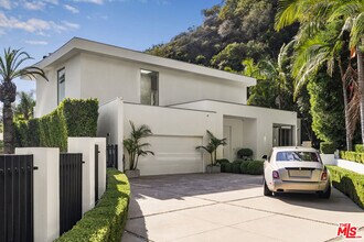 1889 Rising Glen Rd in Los Angeles, CA - Building Photo - Building Photo