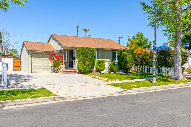 property at 17425 Emelita St