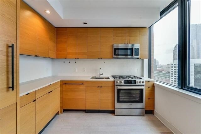 property at 10 Provost St