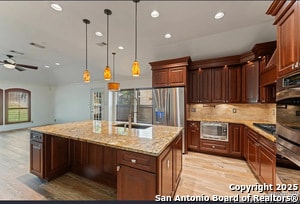 6127 Oakwood Trail in San Antonio, TX - Building Photo - Building Photo