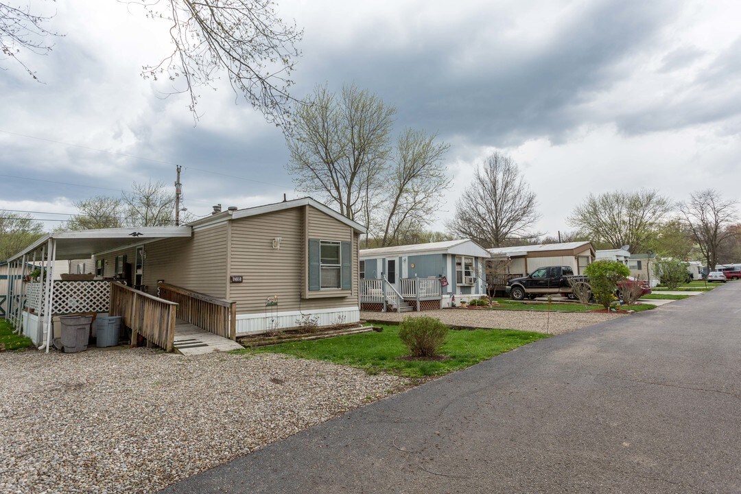 West Park Mobile Homes Estates in Ravenna, OH - Building Photo