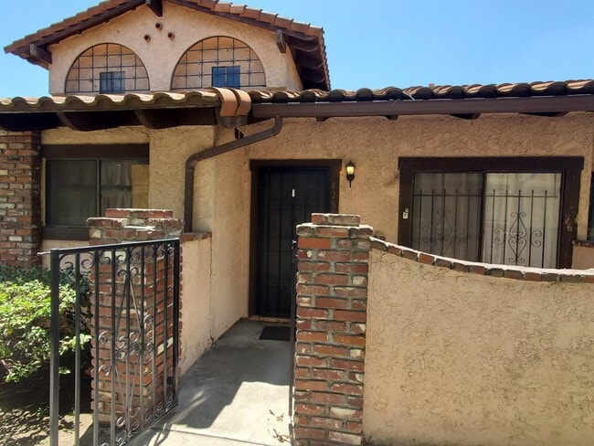 property at 4288 Rosemead Blvd