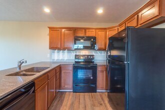 2216 N 204th Terrace in Omaha, NE - Building Photo - Building Photo