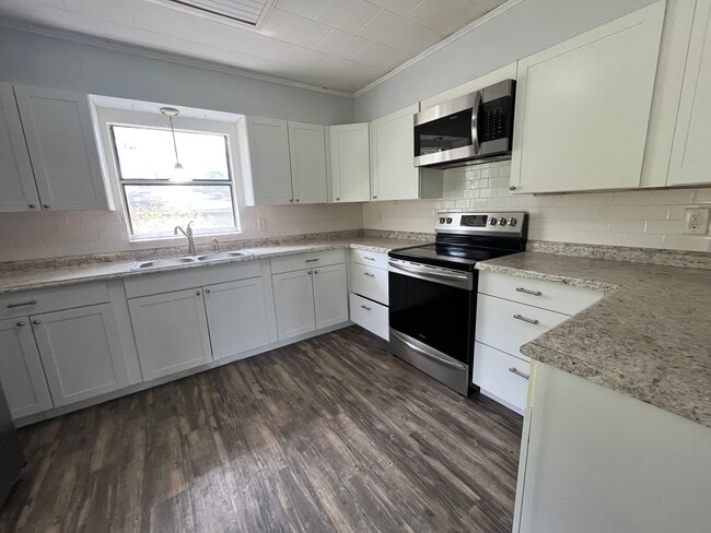 15594 Co Rd 136 in Live Oak, FL - Building Photo - Building Photo