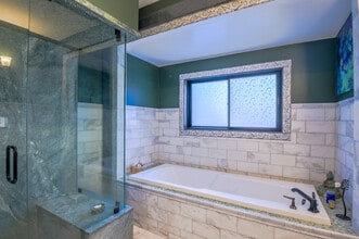 8317 Rainbow Ave in Kings Beach, CA - Building Photo - Building Photo