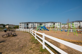 The Links at Gleneagles in Waldorf, MD - Foto de edificio - Building Photo