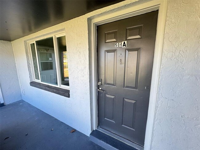 504 Blackbird Ln in Poinciana, FL - Building Photo - Building Photo