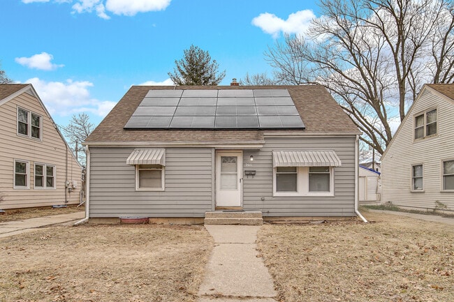 2611 Ellen Ave in Rockford, IL - Building Photo - Building Photo