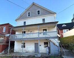 319-319 E Elm St in Scranton, PA - Building Photo